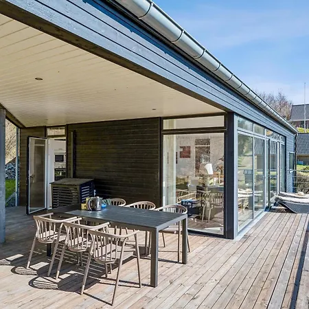 Beautiful Located In Beautiful Surroundings Holiday home Ebeltoft